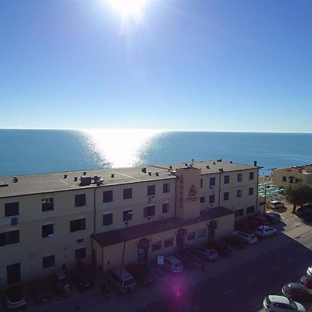 Hotel Brigantino Non Dista Porto Recanati Exterior photo