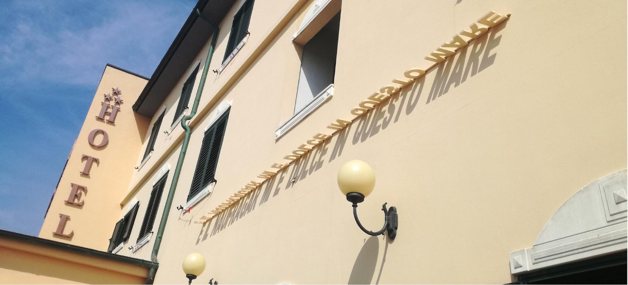 Hotel Brigantino Non Dista Porto Recanati Exterior photo