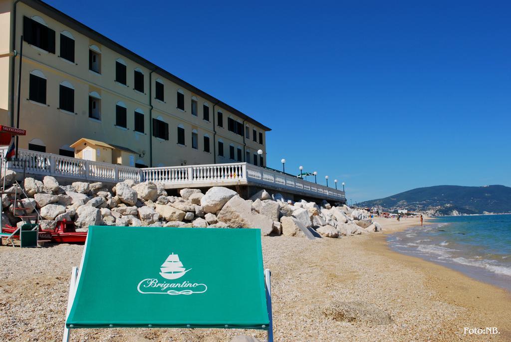 Hotel Brigantino Non Dista Porto Recanati Exterior photo